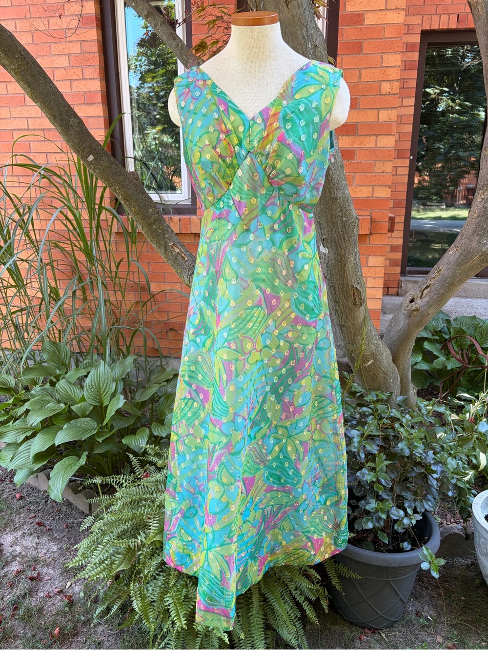 Retro Blue/Green Patterned V-Neck Maxi Dress